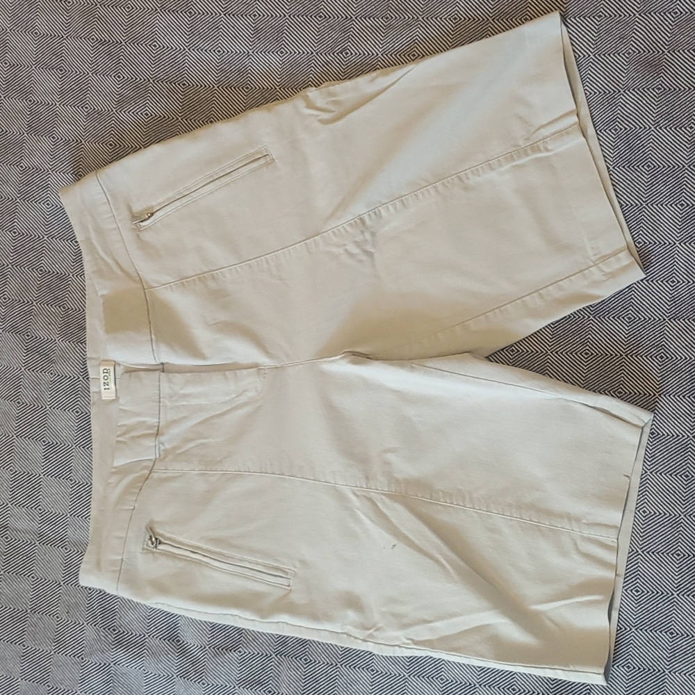 Izod golf shorts